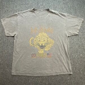 Def Leppard Rock Grunge Mens XL Distressed 1983 Tour Pyromania Graphic T-Shirt